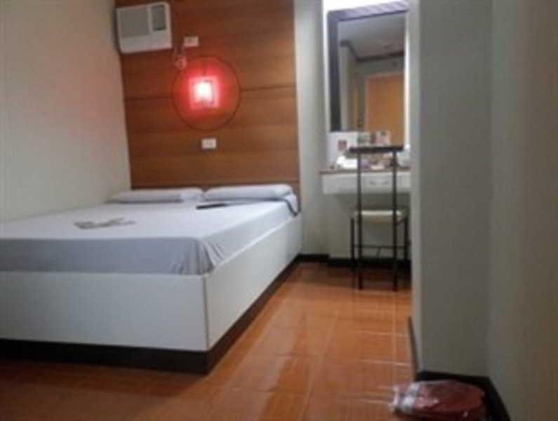 Hotel Sogo Edsa Caloocan Exterior photo