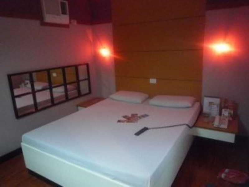 Hotel Sogo Edsa Caloocan Exterior photo
