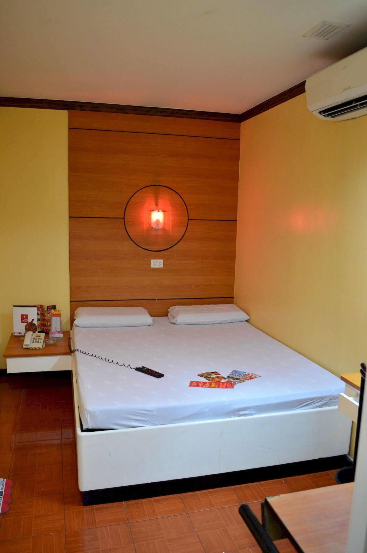 Hotel Sogo Edsa Caloocan Exterior photo